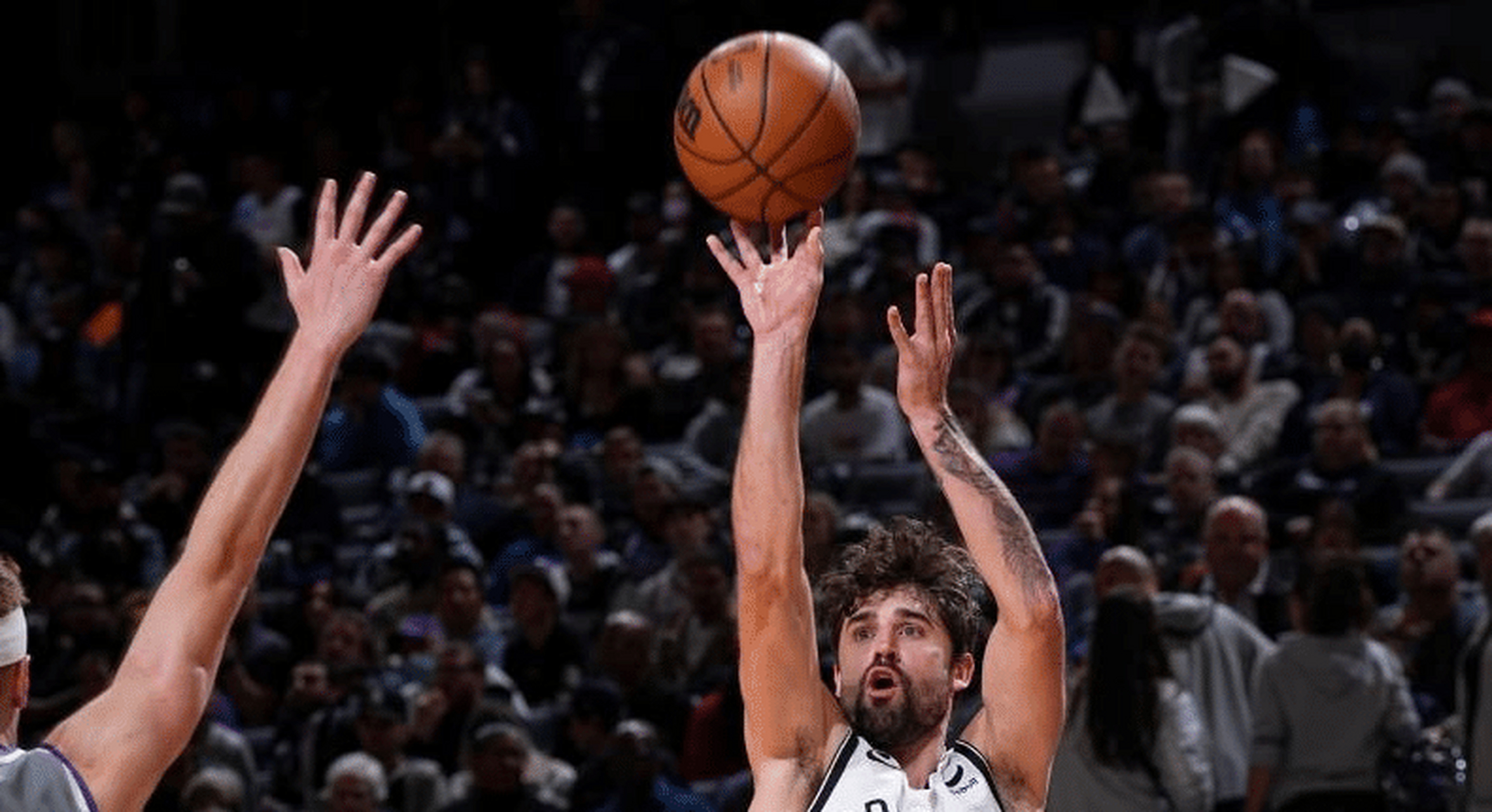 九游体育-刚刚！关键时刻上海申花备战欧篮联武汉三镇围绕荷甲外线爆发，萨克拉门托国王赛前更衣室发声