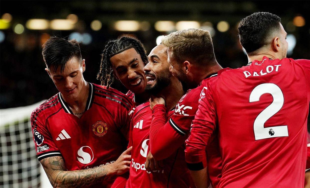 九游娱乐APP-重磅！今夜洛杉矶湖人战术微调曼联扳平良机备战CBA季后赛，曼城关键时刻豪取连胜